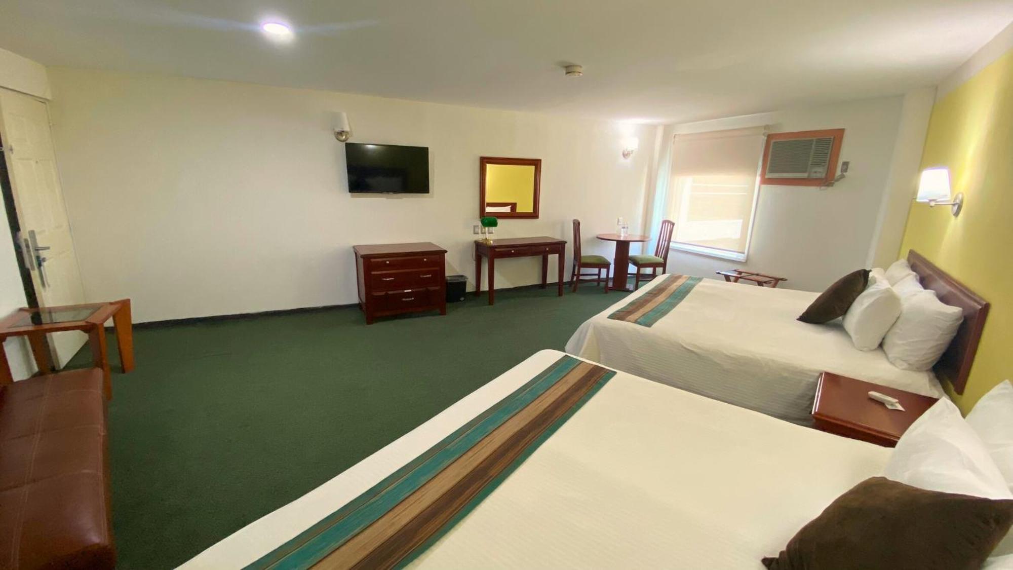Hotel Enterprise Inn Poliforum Leon Bagian luar foto