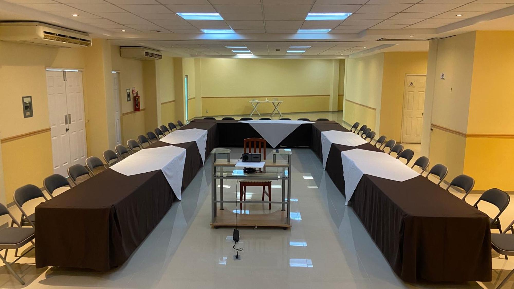 Hotel Enterprise Inn Poliforum Leon Bagian luar foto